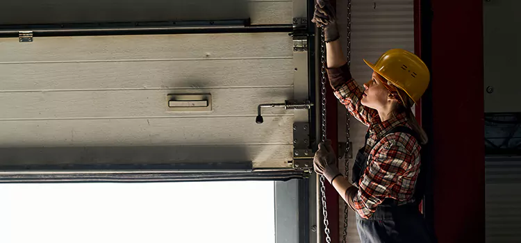 Addressing Common Garage Door Stoppage Issues in Mission Bend, TX